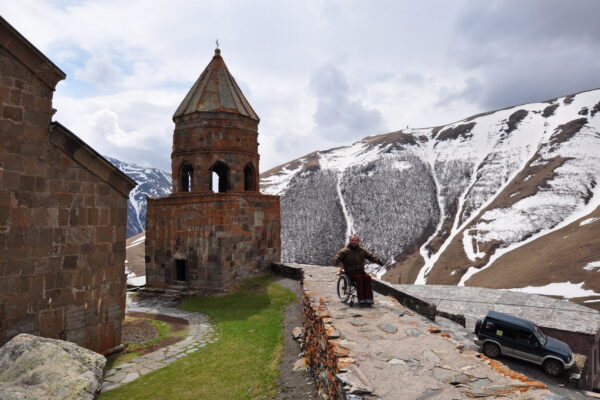 2012 Gruzia Stepansminda Gergeti church of St. Trinity