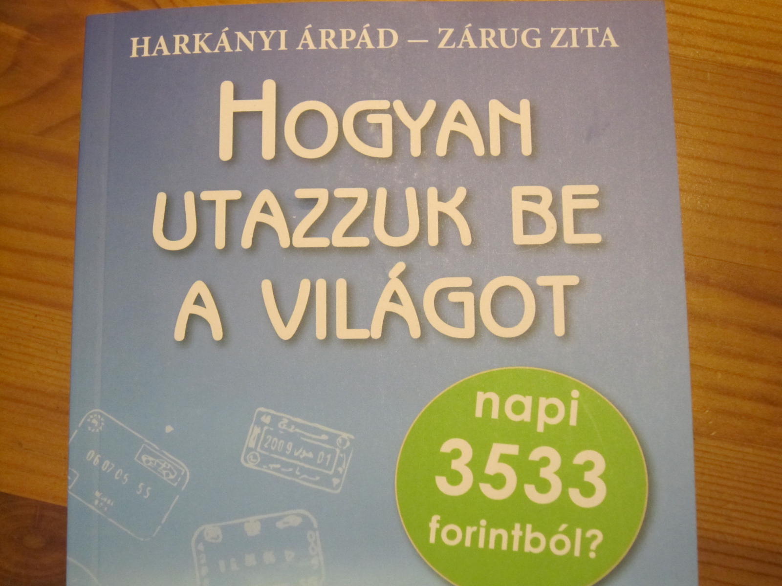 Könyv dedikálás: 360fok bringa,  “Hogyan utazzuk be a világot napi 3533 forintból?” 