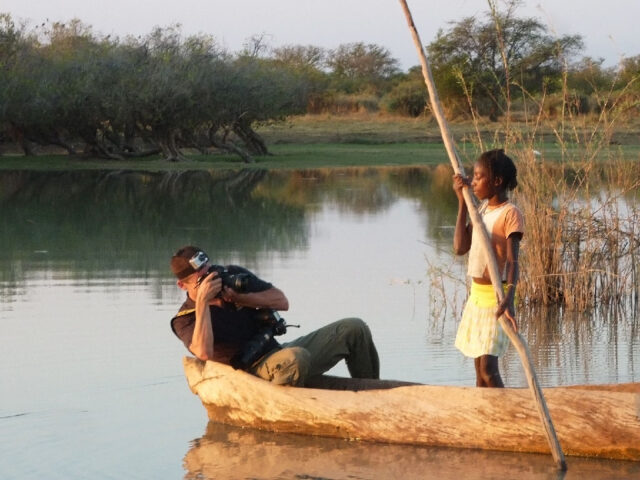 Kamba tó, Angola, Lantai-Csont Gergely munka kozben