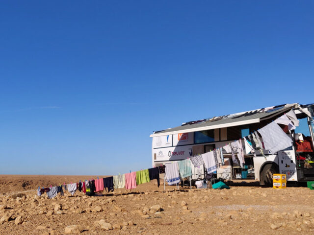 01 laundry - western sahara-min-min